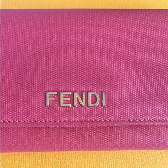 Fendi Pink Women's Wallet - Picture 13 of 15